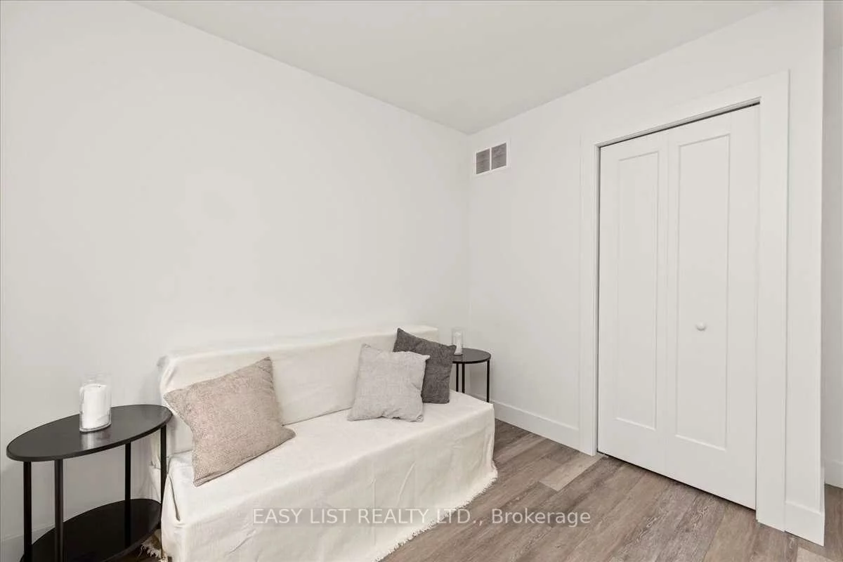 140, Ascot, Corso Italia-Davenport, Toronto