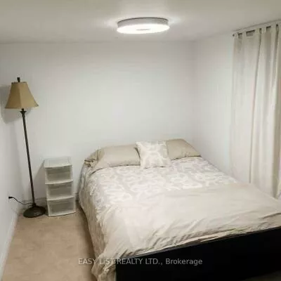 140, Ascot, Corso Italia-Davenport, Toronto