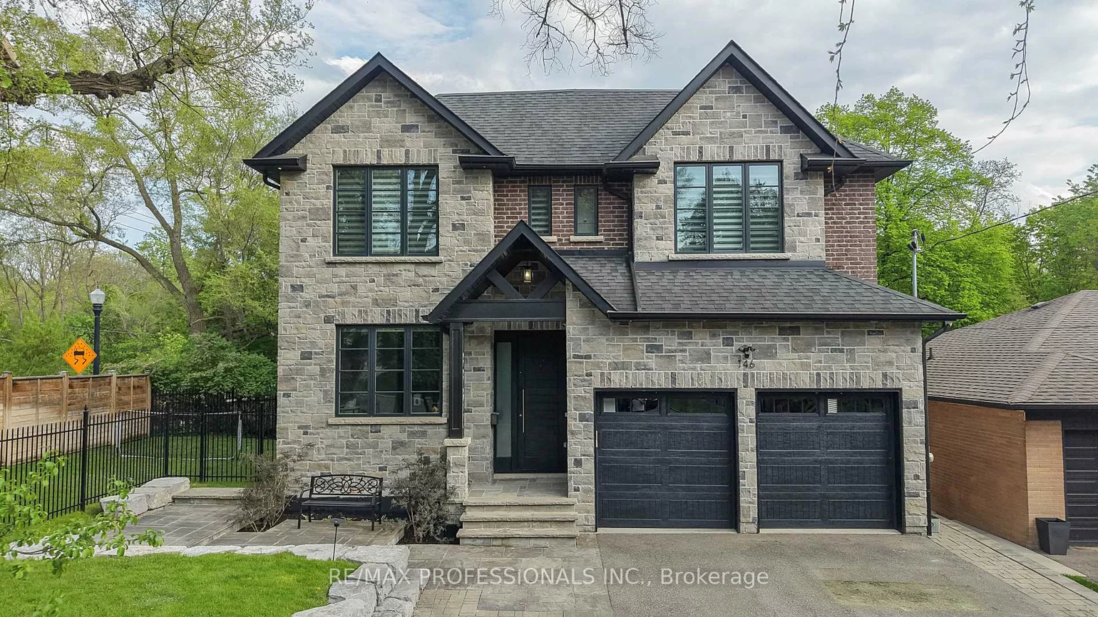 146, Thompson, Stonegate-Queensway, Toronto