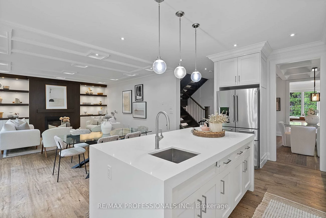 146, Thompson, Stonegate-Queensway, Toronto