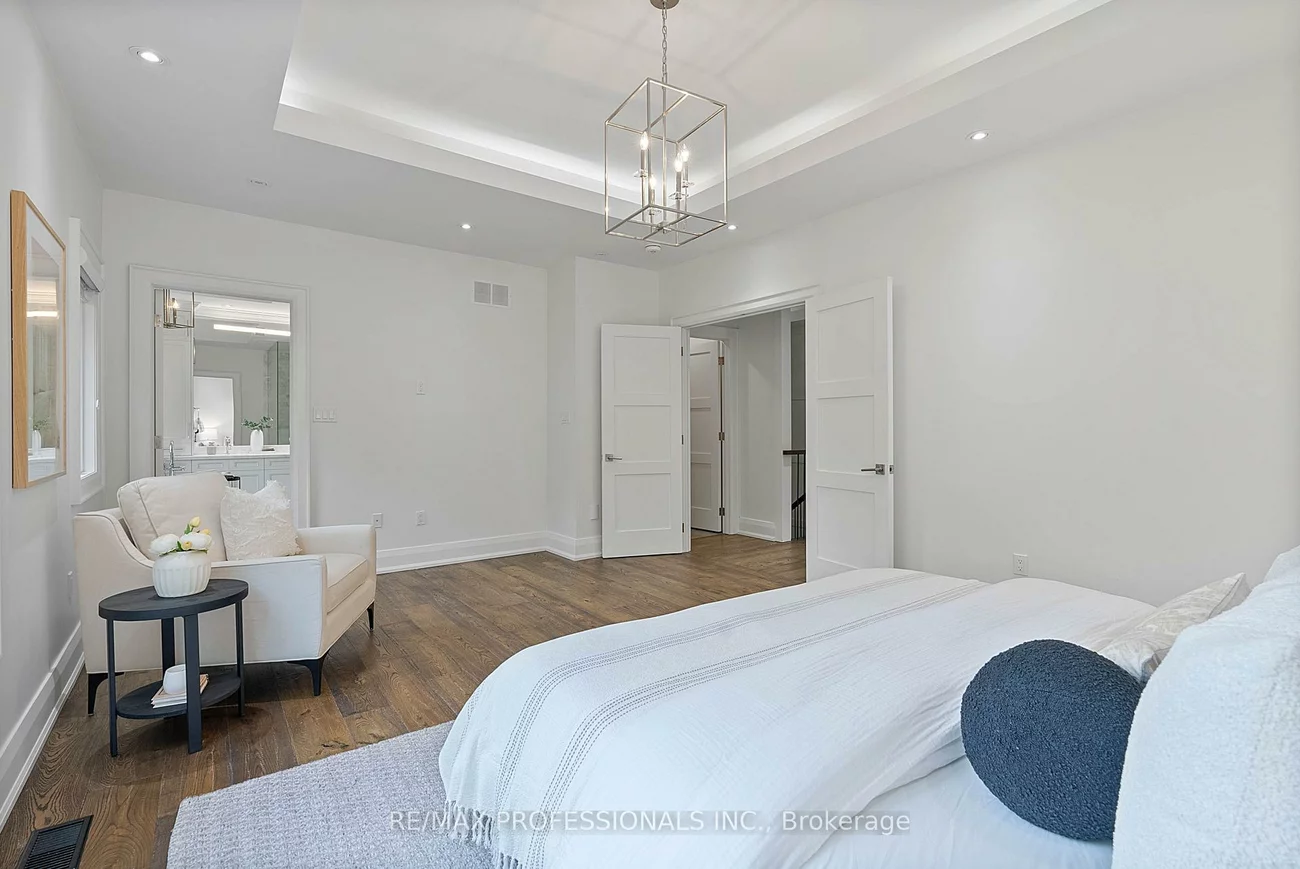 146, Thompson, Stonegate-Queensway, Toronto