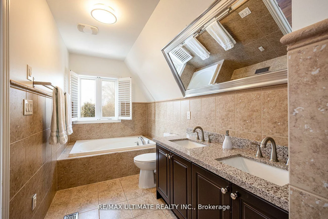 1160, Islington, Islington-City Centre West, Toronto