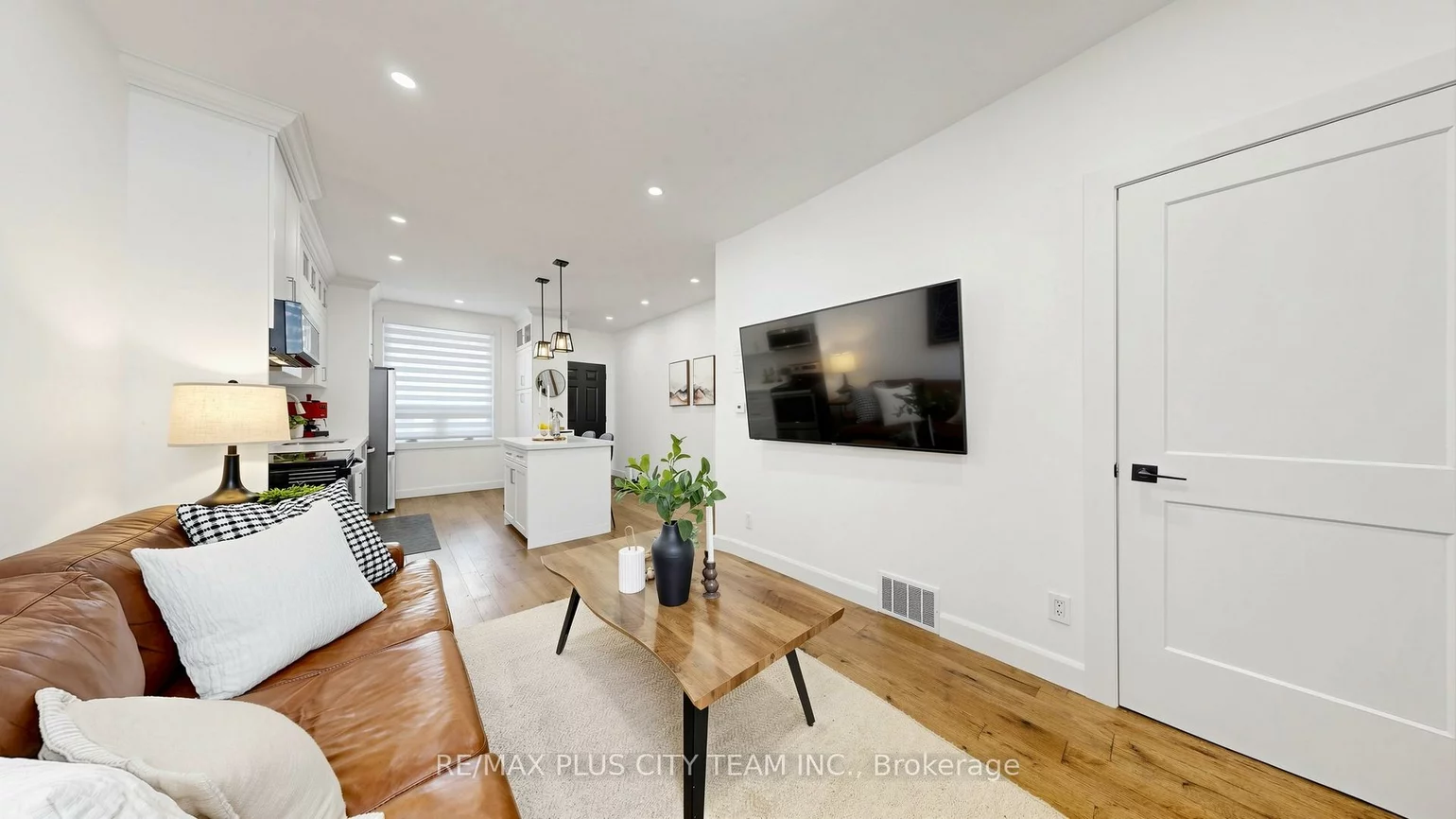 320, Boon, Caledonia-Fairbank, Toronto