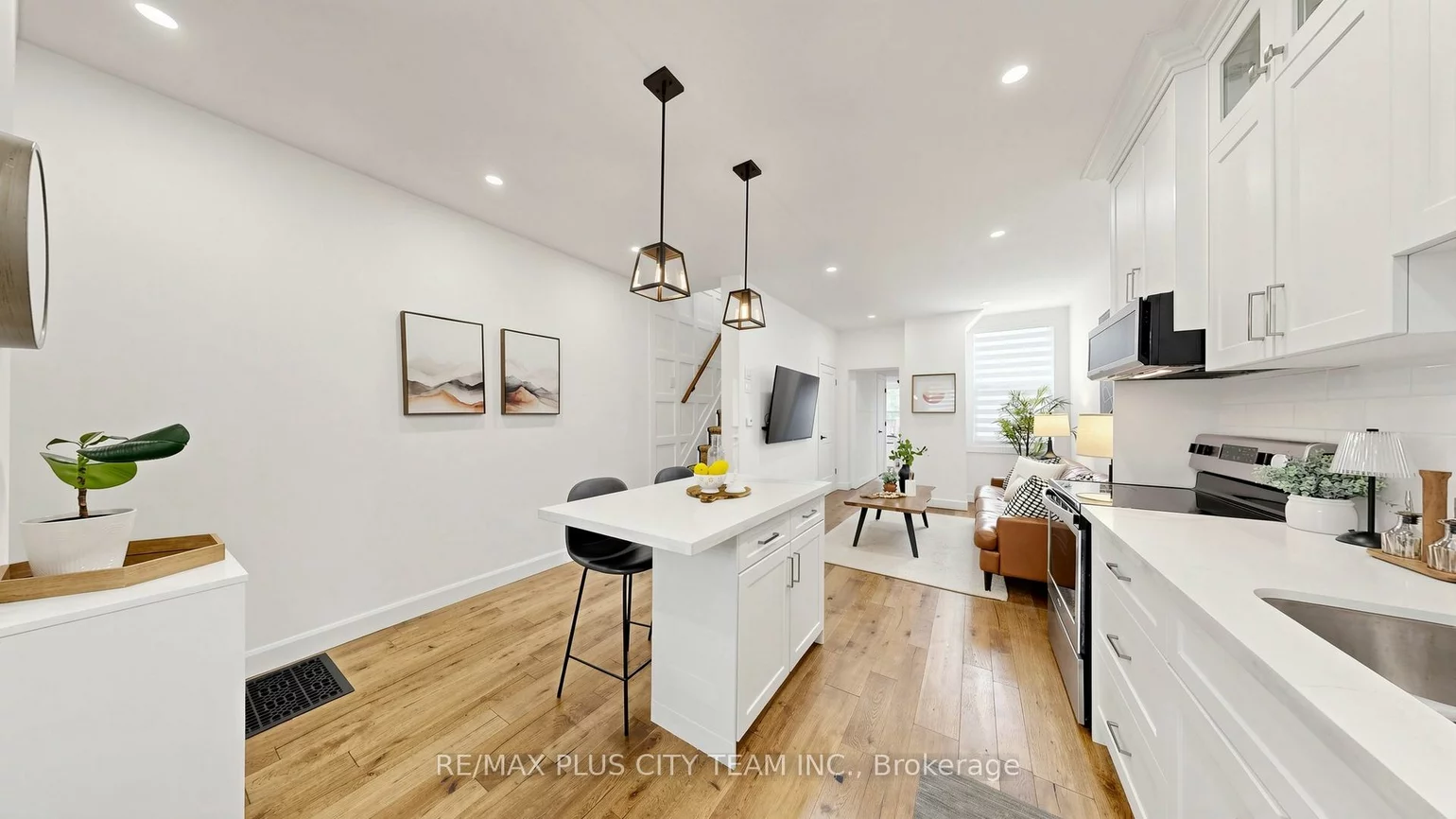 320, Boon, Caledonia-Fairbank, Toronto