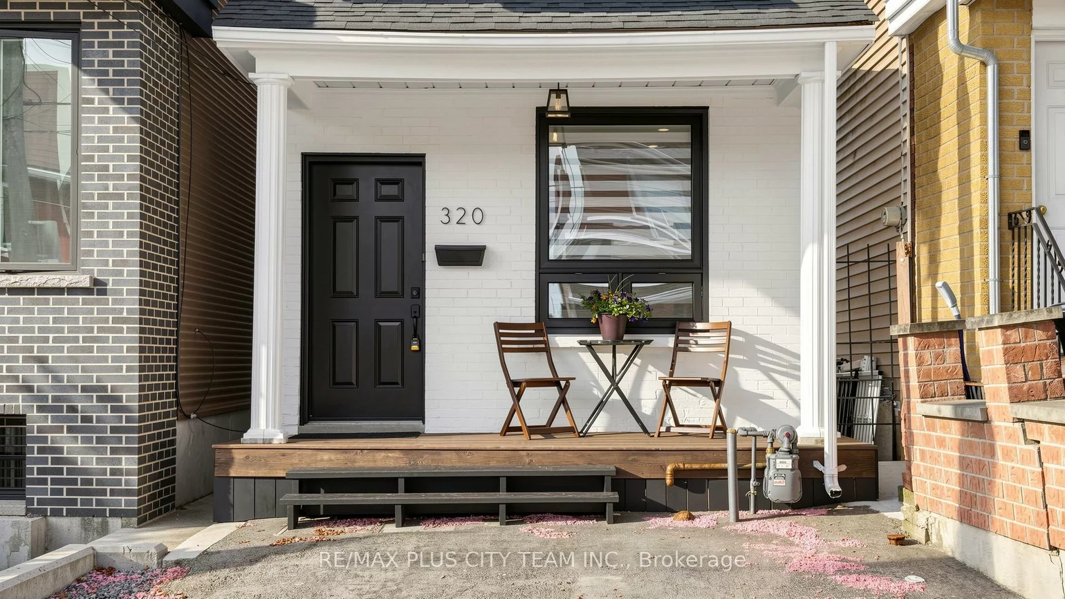 320, Boon, Caledonia-Fairbank, Toronto
