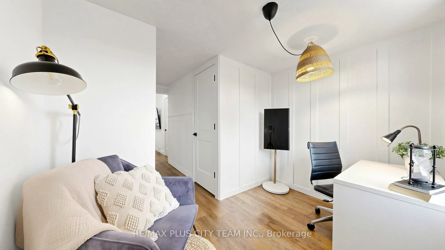 320, Boon, Caledonia-Fairbank, Toronto