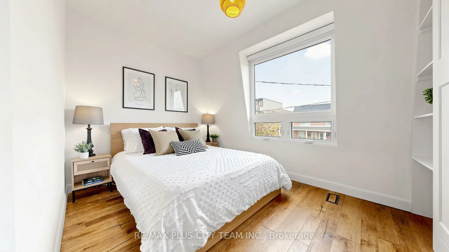 320, Boon, Caledonia-Fairbank, Toronto