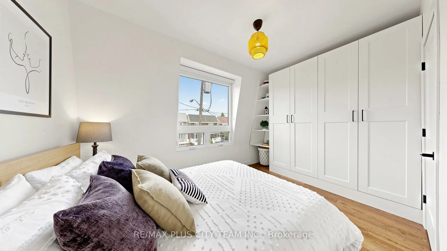 320, Boon, Caledonia-Fairbank, Toronto