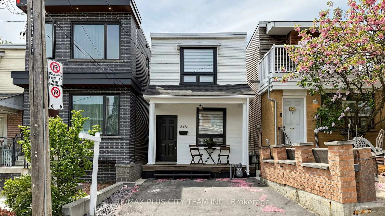 320, Boon, Caledonia-Fairbank, Toronto