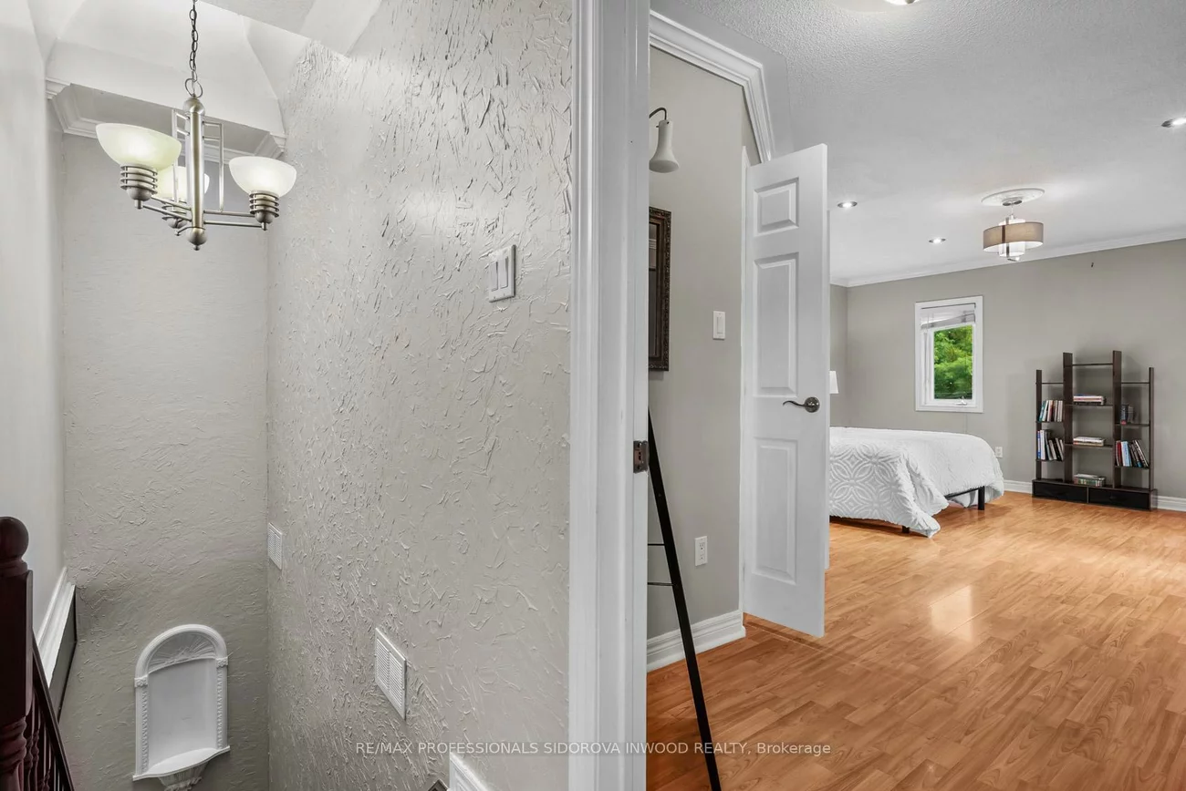197, Lambton, Rockcliffe-Smythe, Toronto