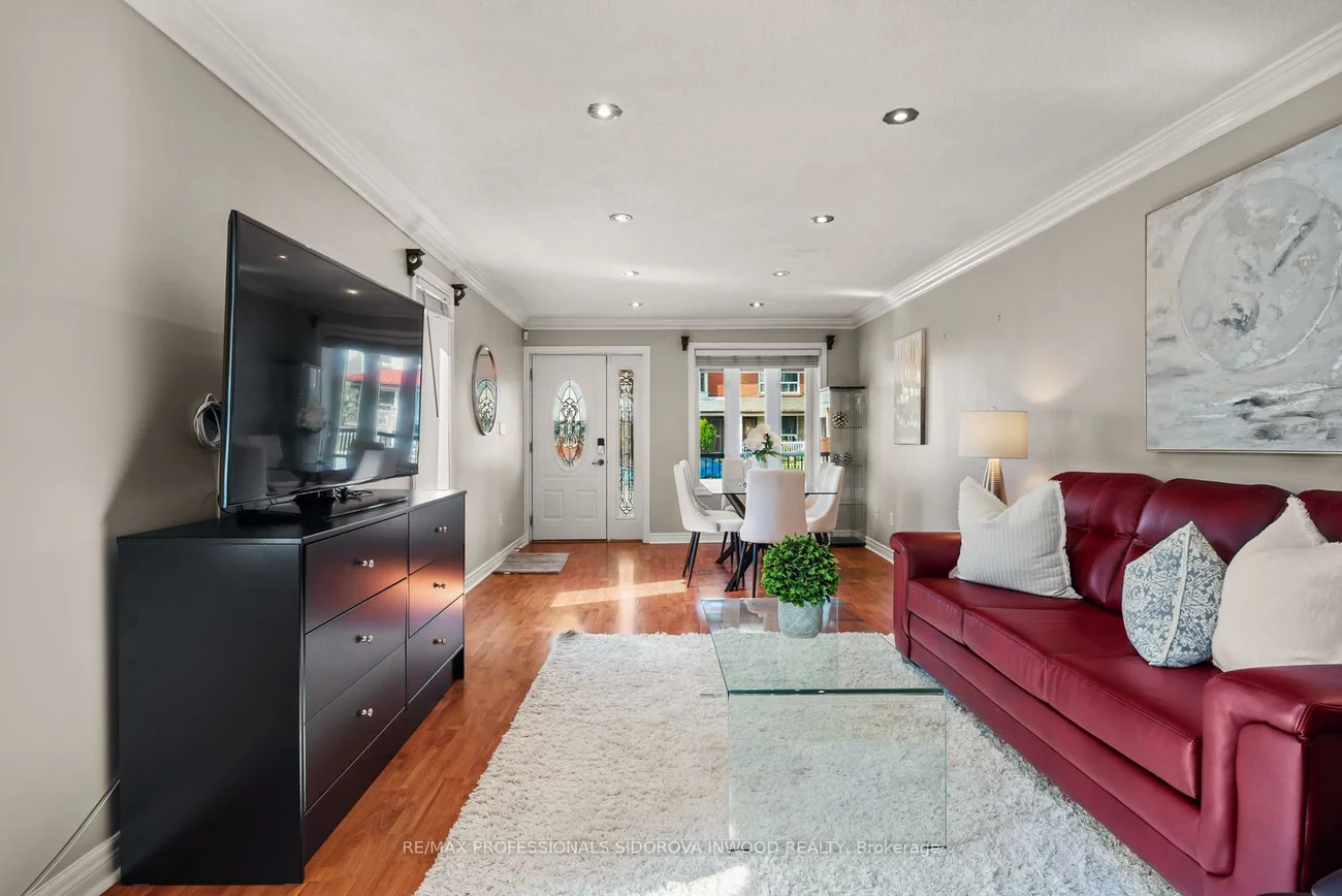 197, Lambton, Rockcliffe-Smythe, Toronto