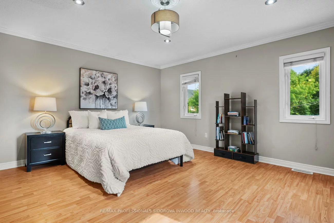 197, Lambton, Rockcliffe-Smythe, Toronto