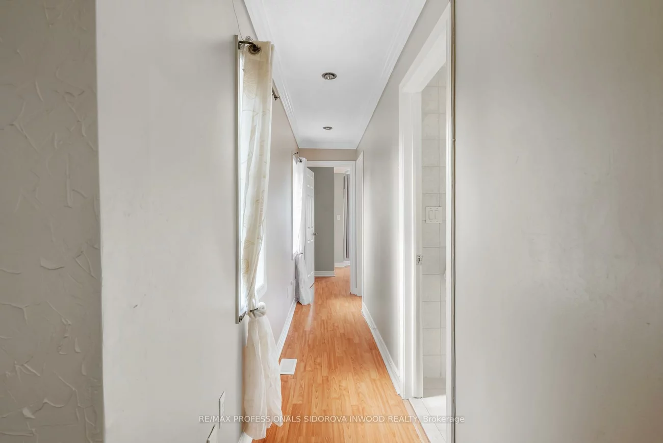 197, Lambton, Rockcliffe-Smythe, Toronto