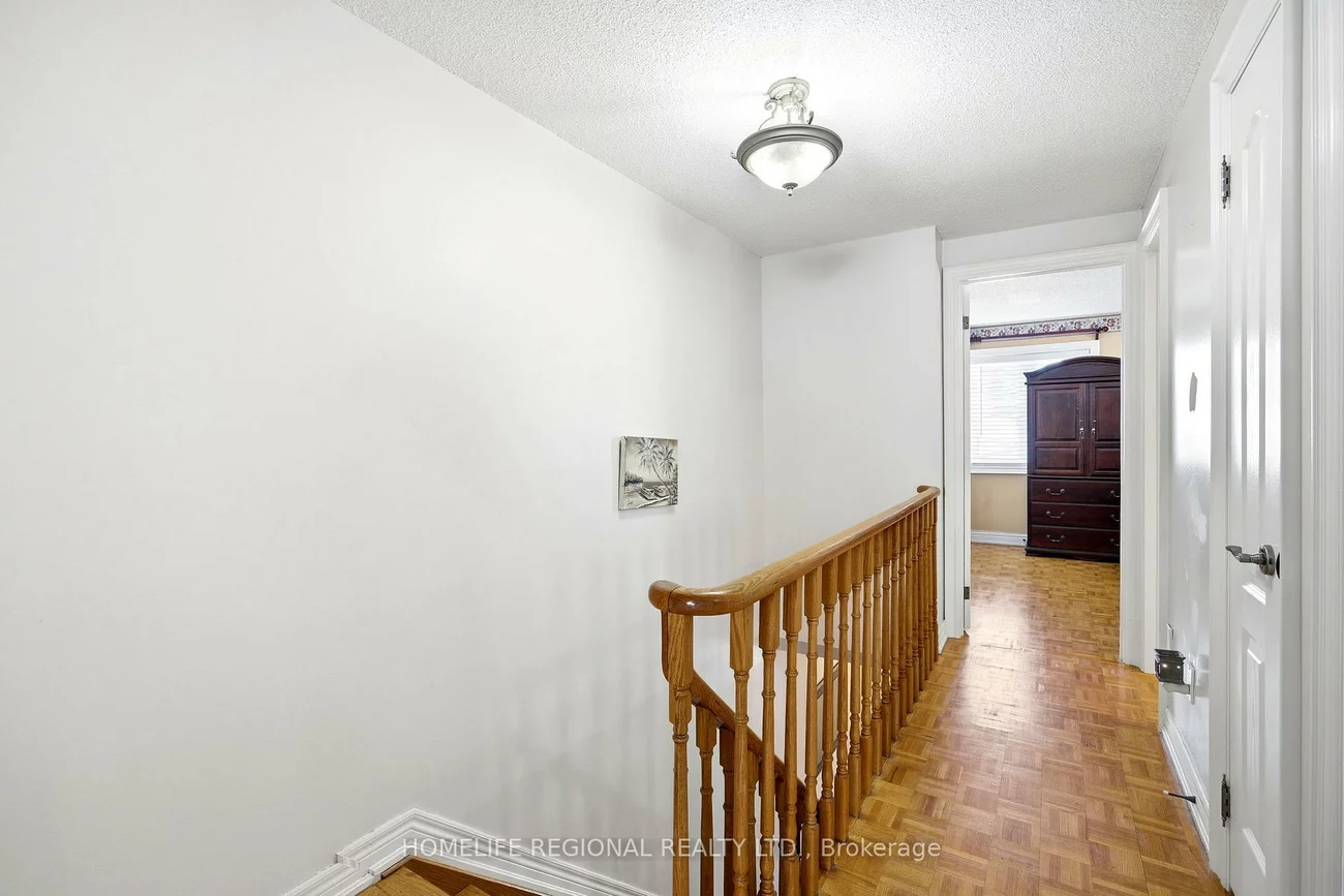 122, Beaver, Dovercourt-Wallace Emerson-Junction, Toronto