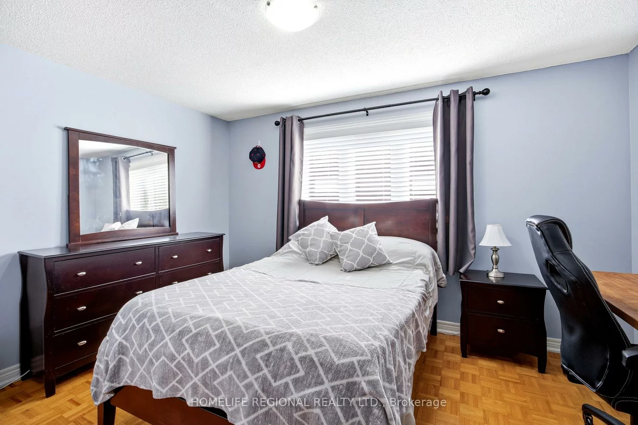 122, Beaver, Dovercourt-Wallace Emerson-Junction, Toronto