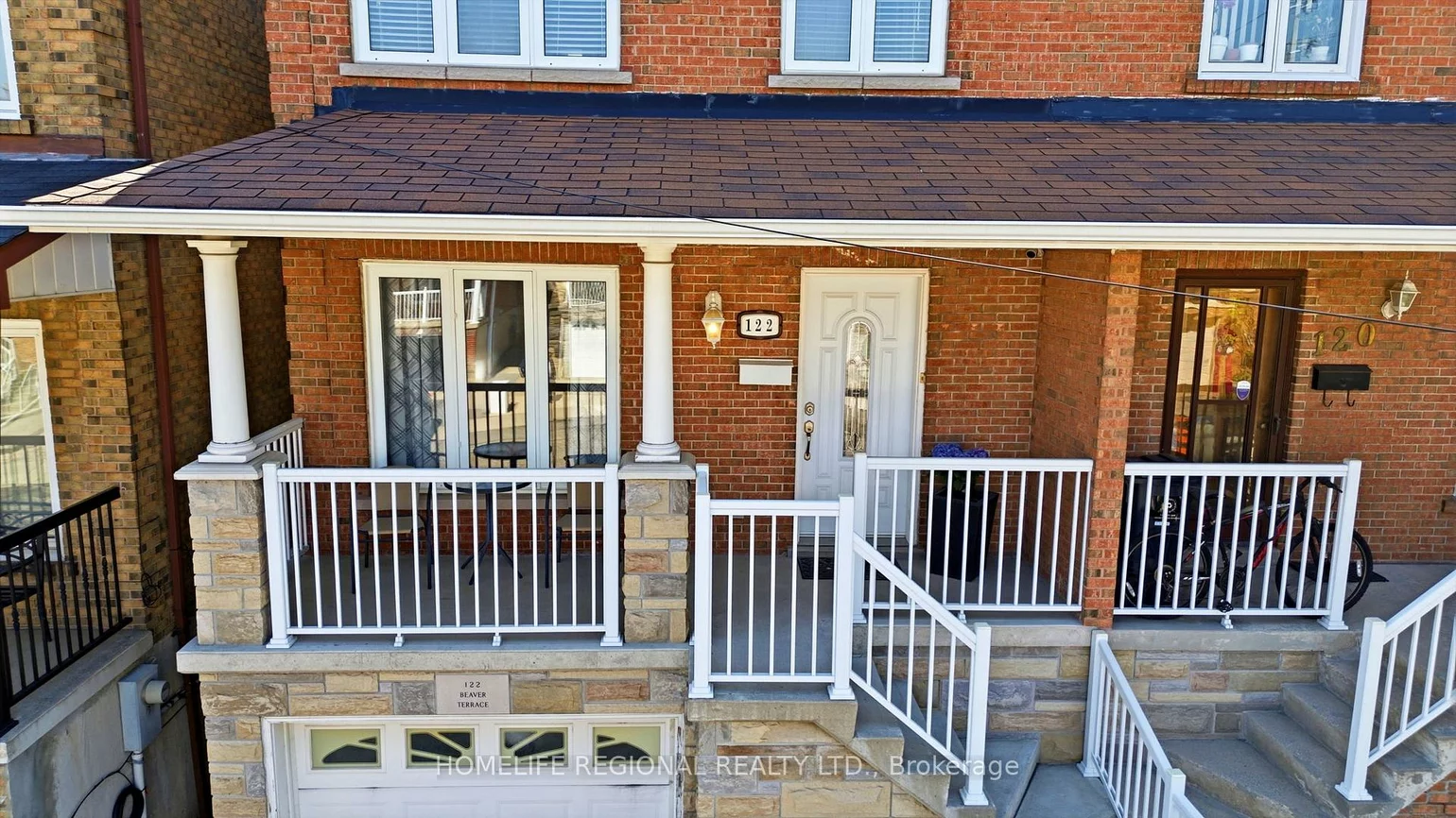 122, Beaver, Dovercourt-Wallace Emerson-Junction, Toronto