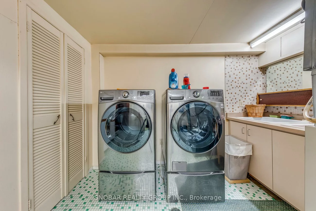 22, Norgrove, Willowridge-Martingrove-Richview, Toronto