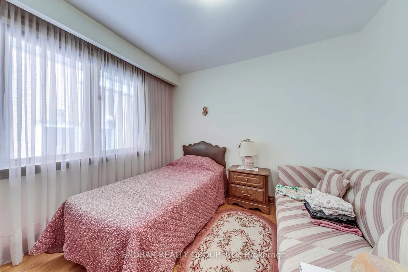 22, Norgrove, Willowridge-Martingrove-Richview, Toronto