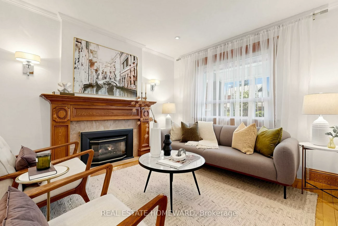 117, Evans, Runnymede-Bloor West Village, Toronto