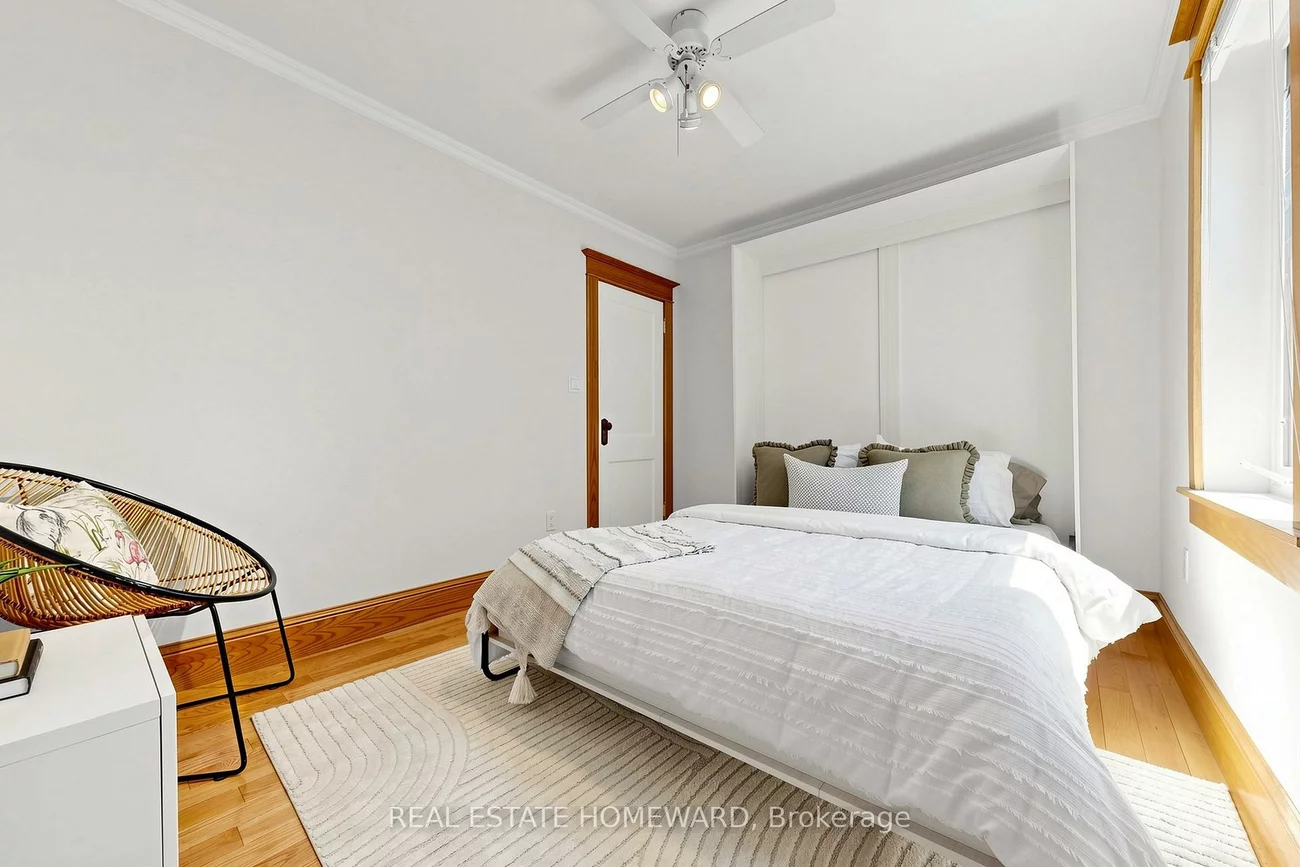 117, Evans, Runnymede-Bloor West Village, Toronto