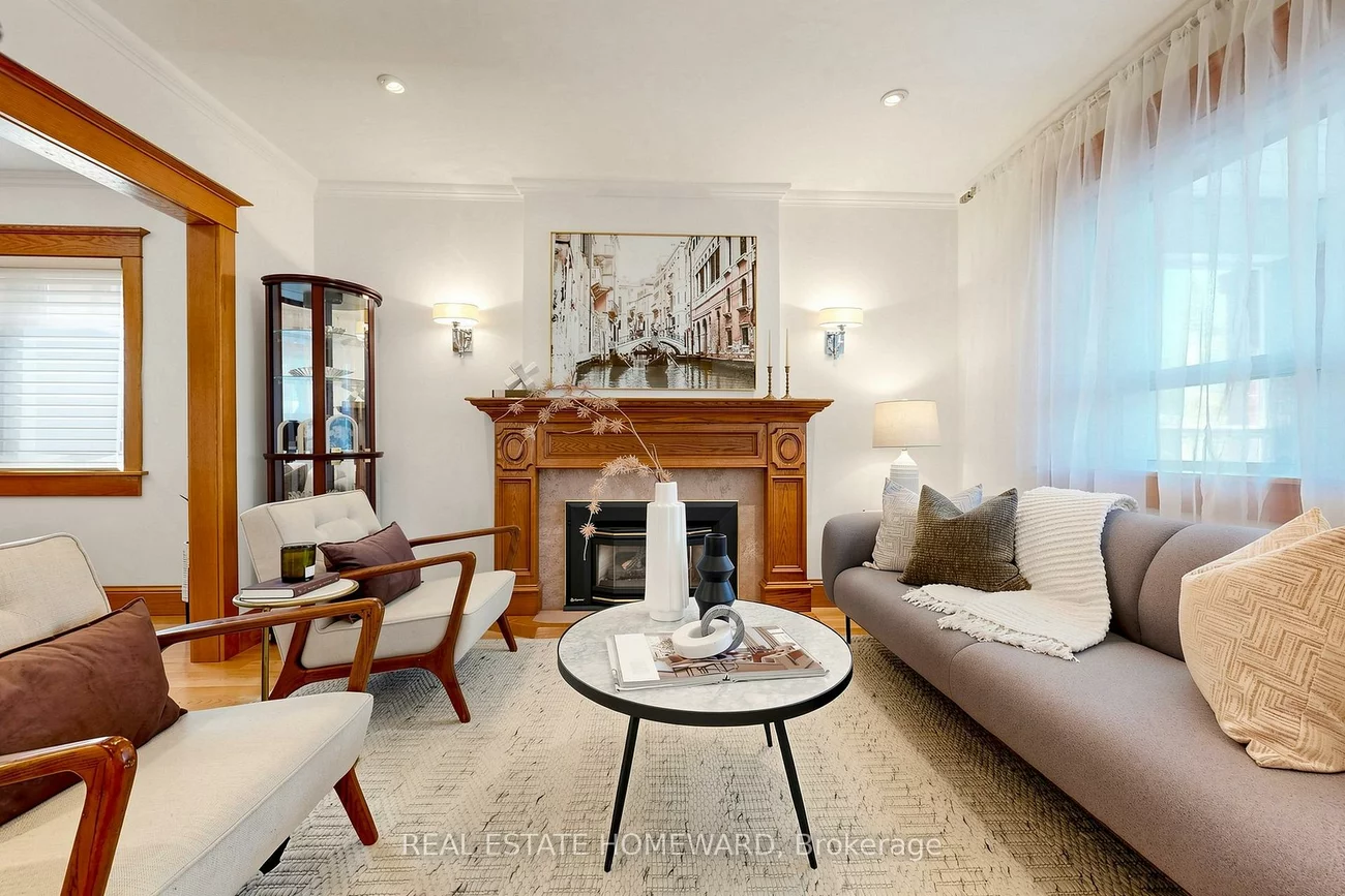 117, Evans, Runnymede-Bloor West Village, Toronto