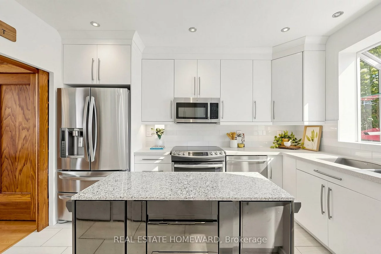 117, Evans, Runnymede-Bloor West Village, Toronto