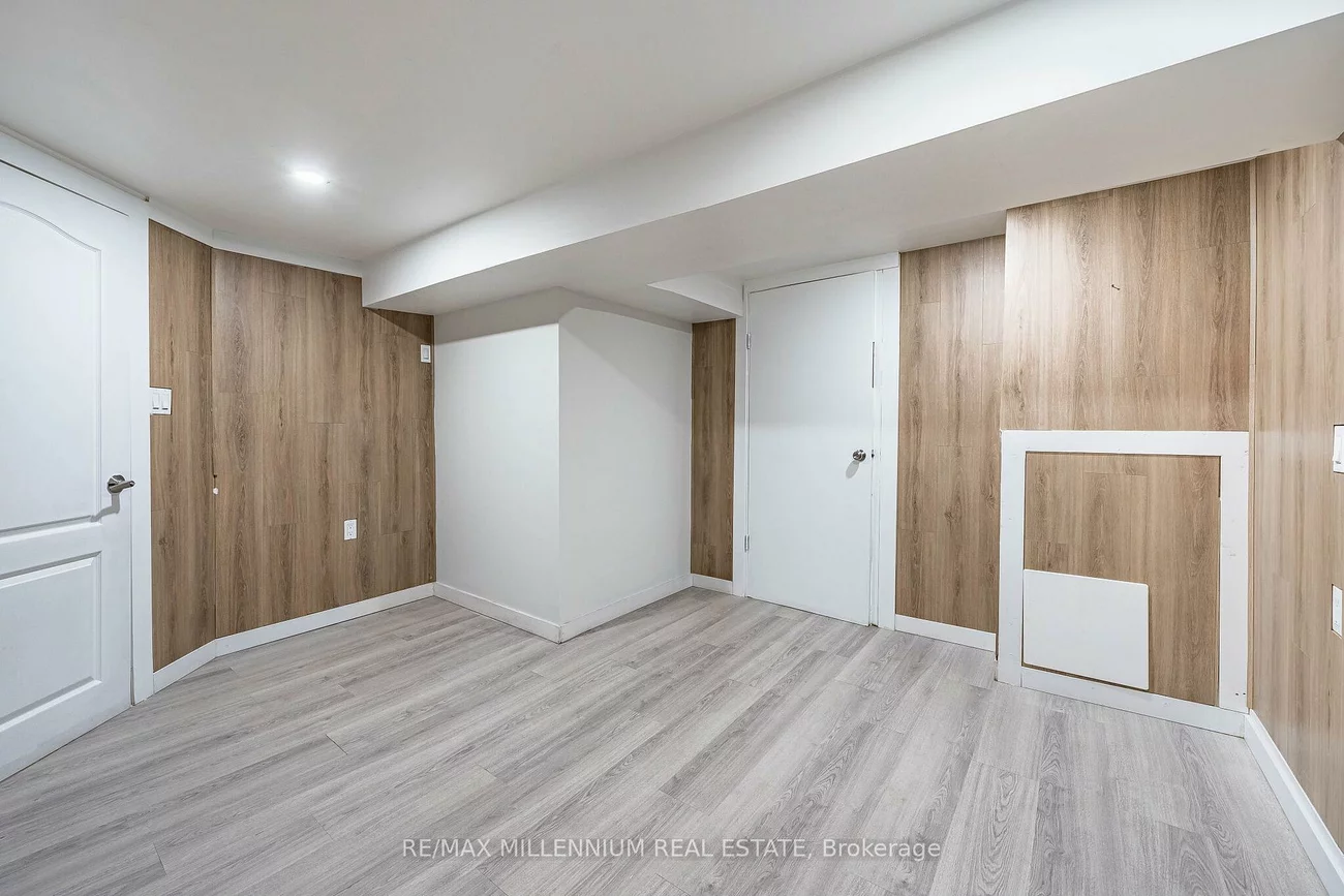 271, Thistle Down, Thistletown-Beaumonde Heights, Toronto