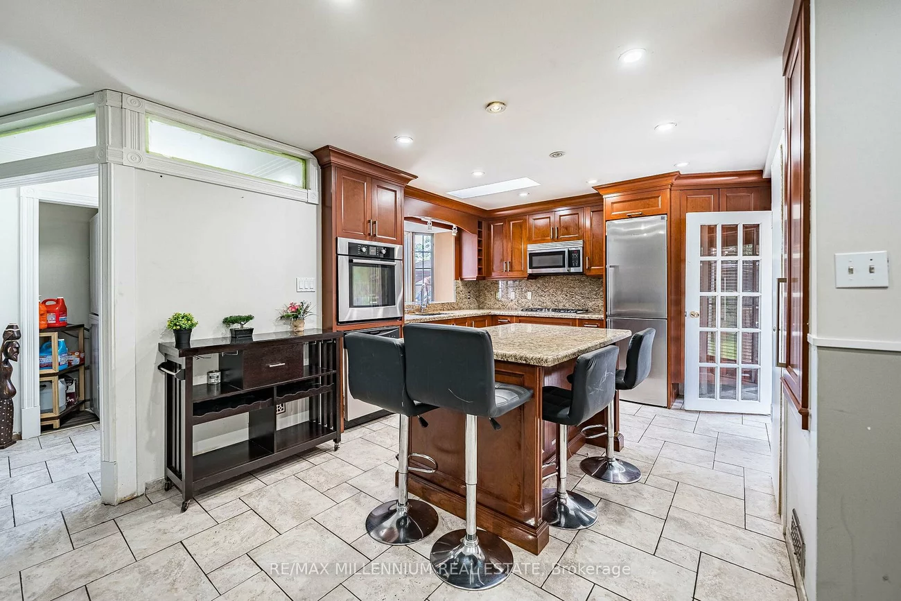 271, Thistle Down, Thistletown-Beaumonde Heights, Toronto