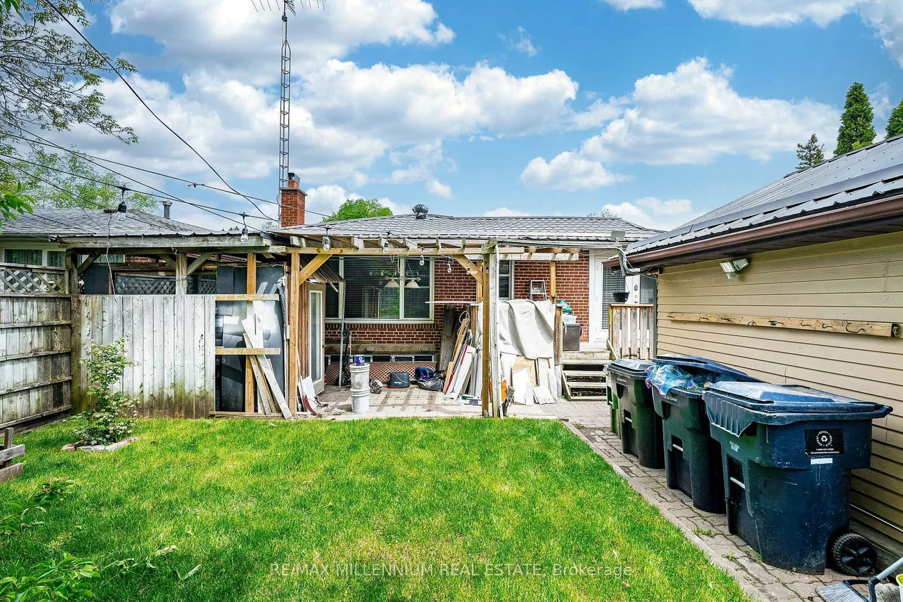 271, Thistle Down, Thistletown-Beaumonde Heights, Toronto