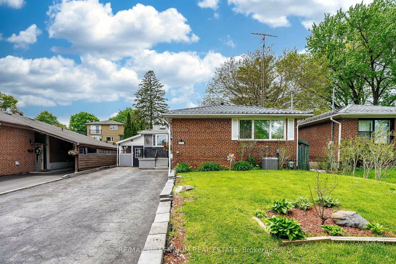 271, Thistle Down, Thistletown-Beaumonde Heights, Toronto