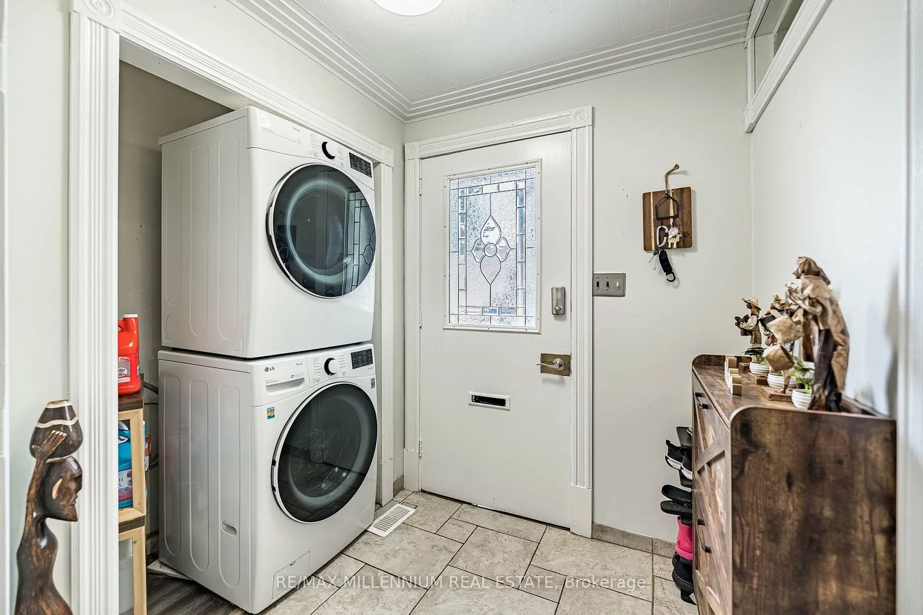 271, Thistle Down, Thistletown-Beaumonde Heights, Toronto