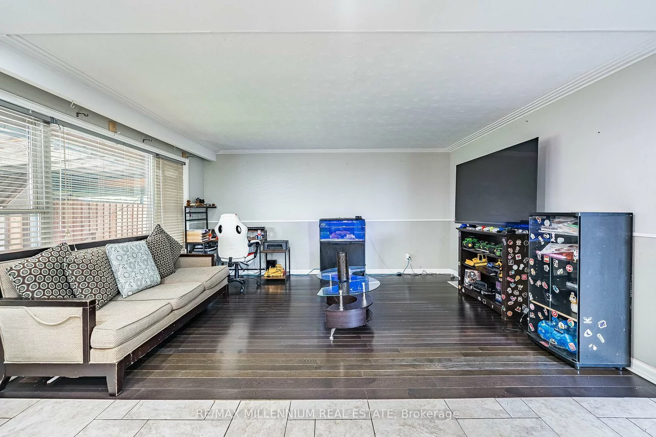 271, Thistle Down, Thistletown-Beaumonde Heights, Toronto