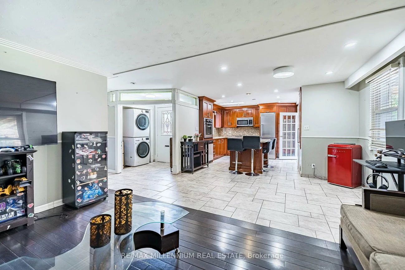 271, Thistle Down, Thistletown-Beaumonde Heights, Toronto