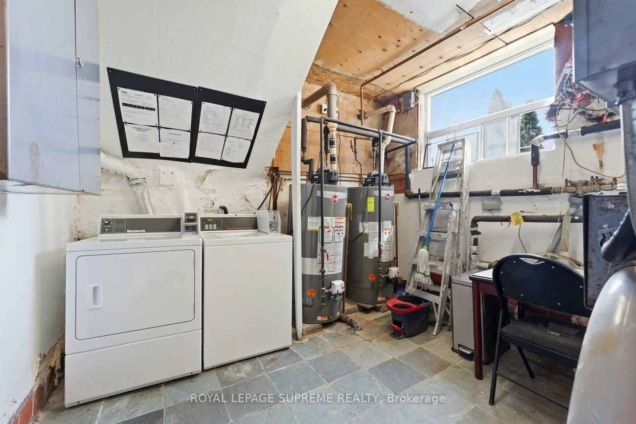 20, Maynard, South Parkdale, Toronto