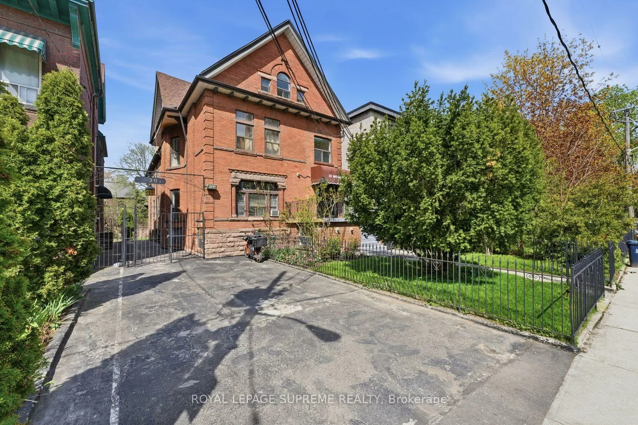 20, Maynard, South Parkdale, Toronto