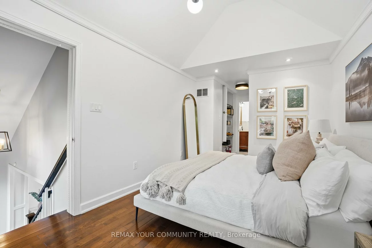 1445, Islington, Edenbridge-Humber Valley, Toronto