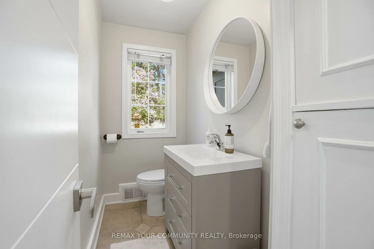 1445, Islington, Edenbridge-Humber Valley, Toronto
