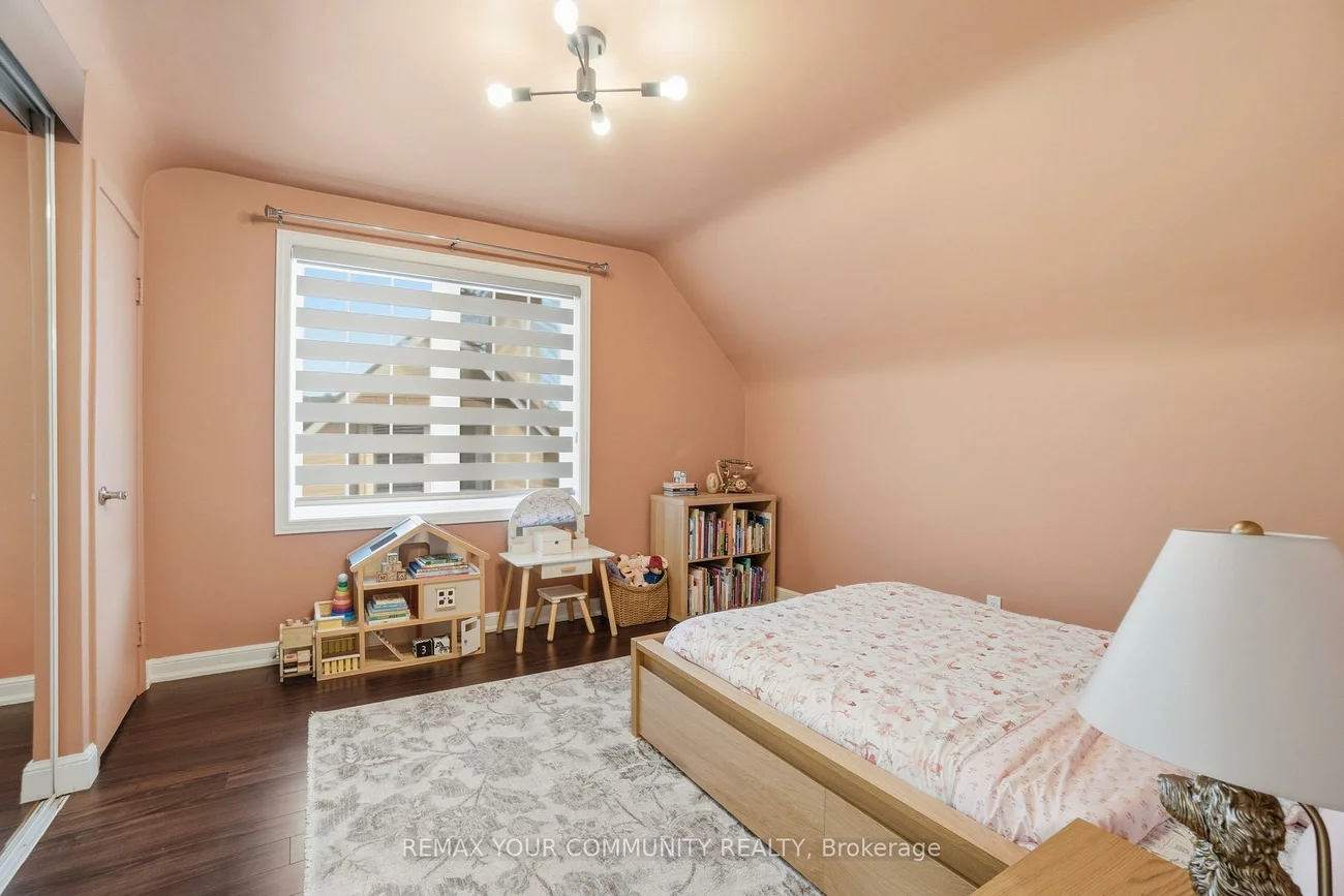 1445, Islington, Edenbridge-Humber Valley, Toronto