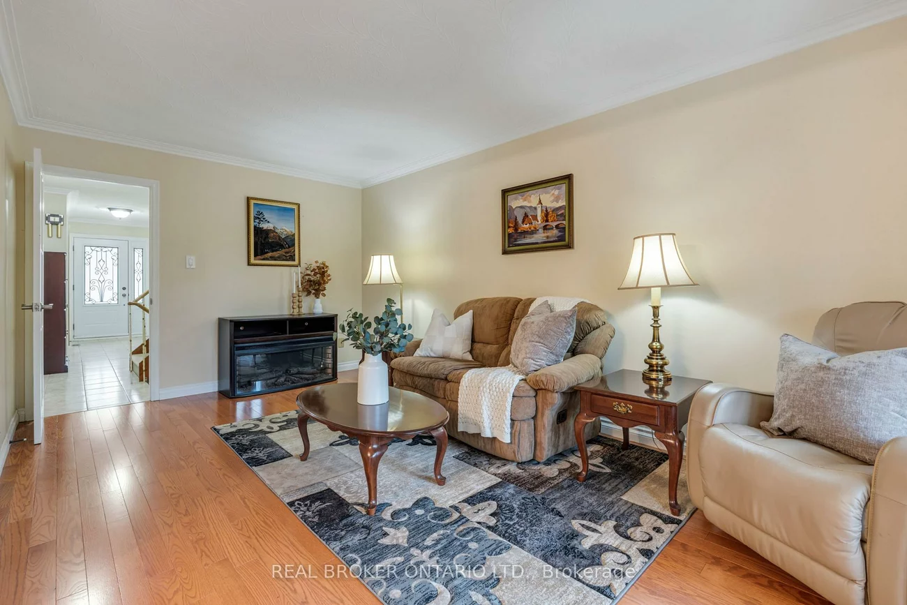 56A, Treeview, Alderwood, Toronto