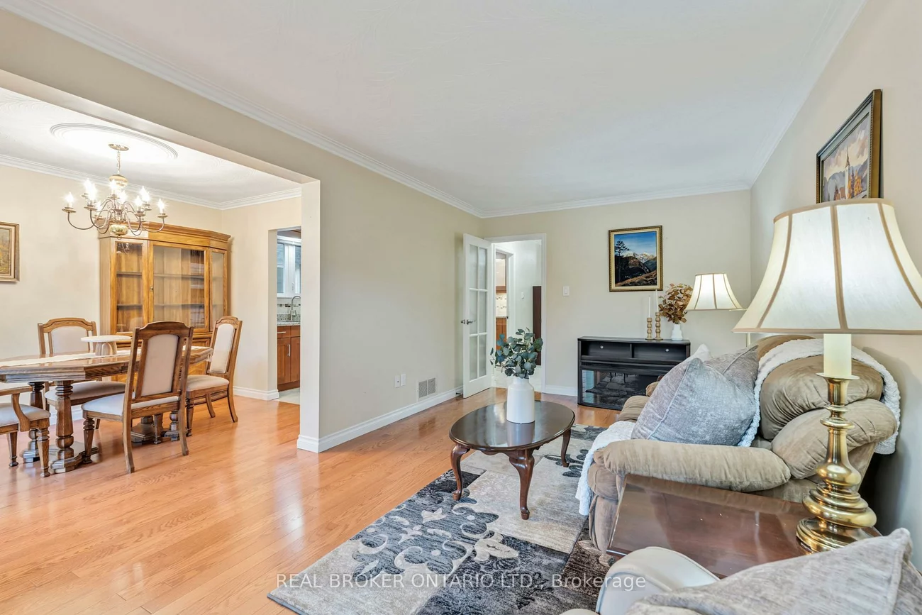 56A, Treeview, Alderwood, Toronto