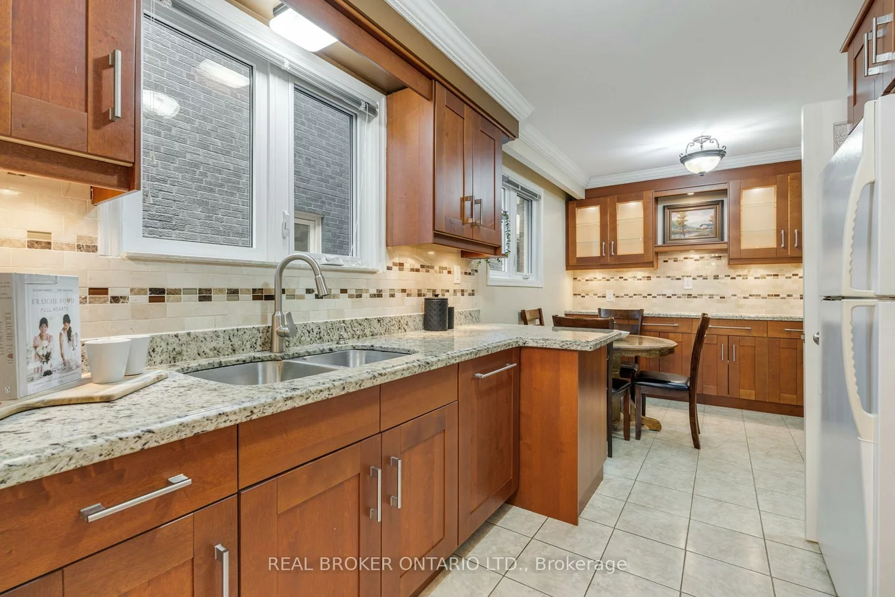56A, Treeview, Alderwood, Toronto