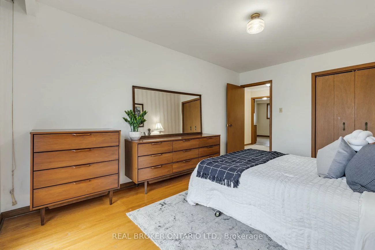 56A, Treeview, Alderwood, Toronto