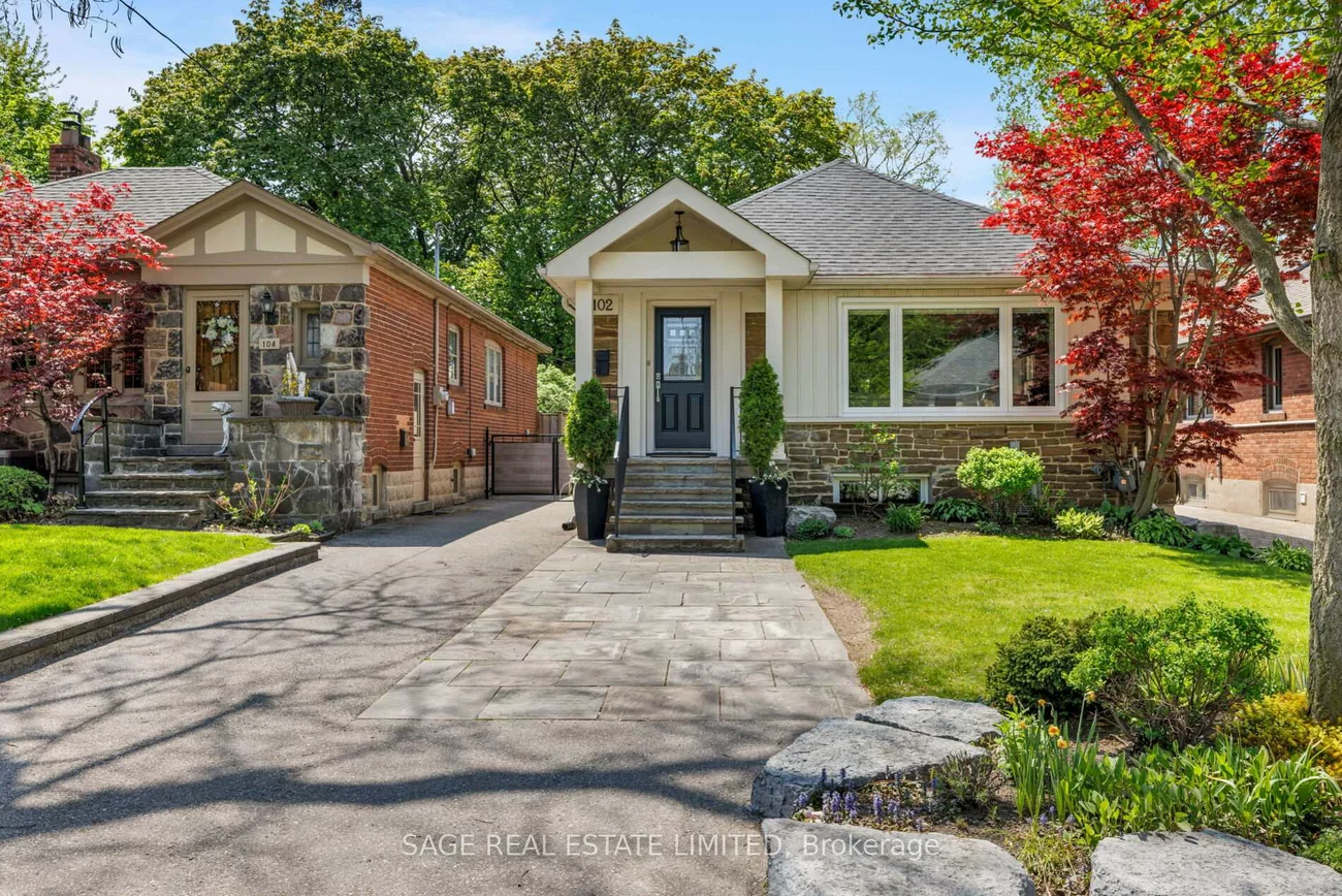 102, Humbervale, Stonegate-Queensway, Toronto