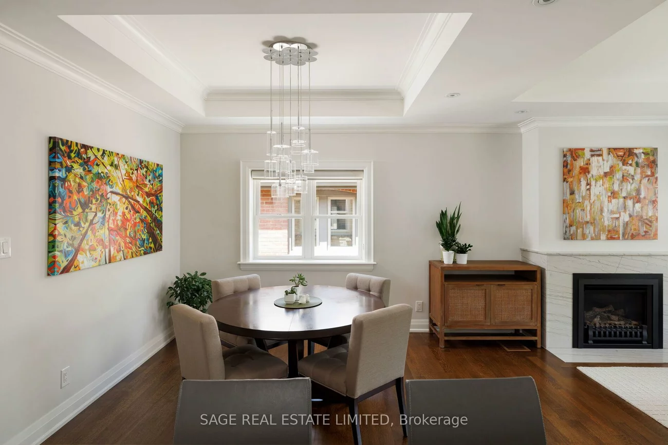 102, Humbervale, Stonegate-Queensway, Toronto