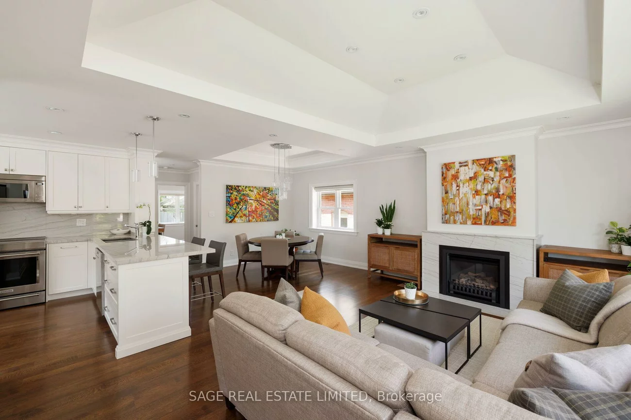 102, Humbervale, Stonegate-Queensway, Toronto