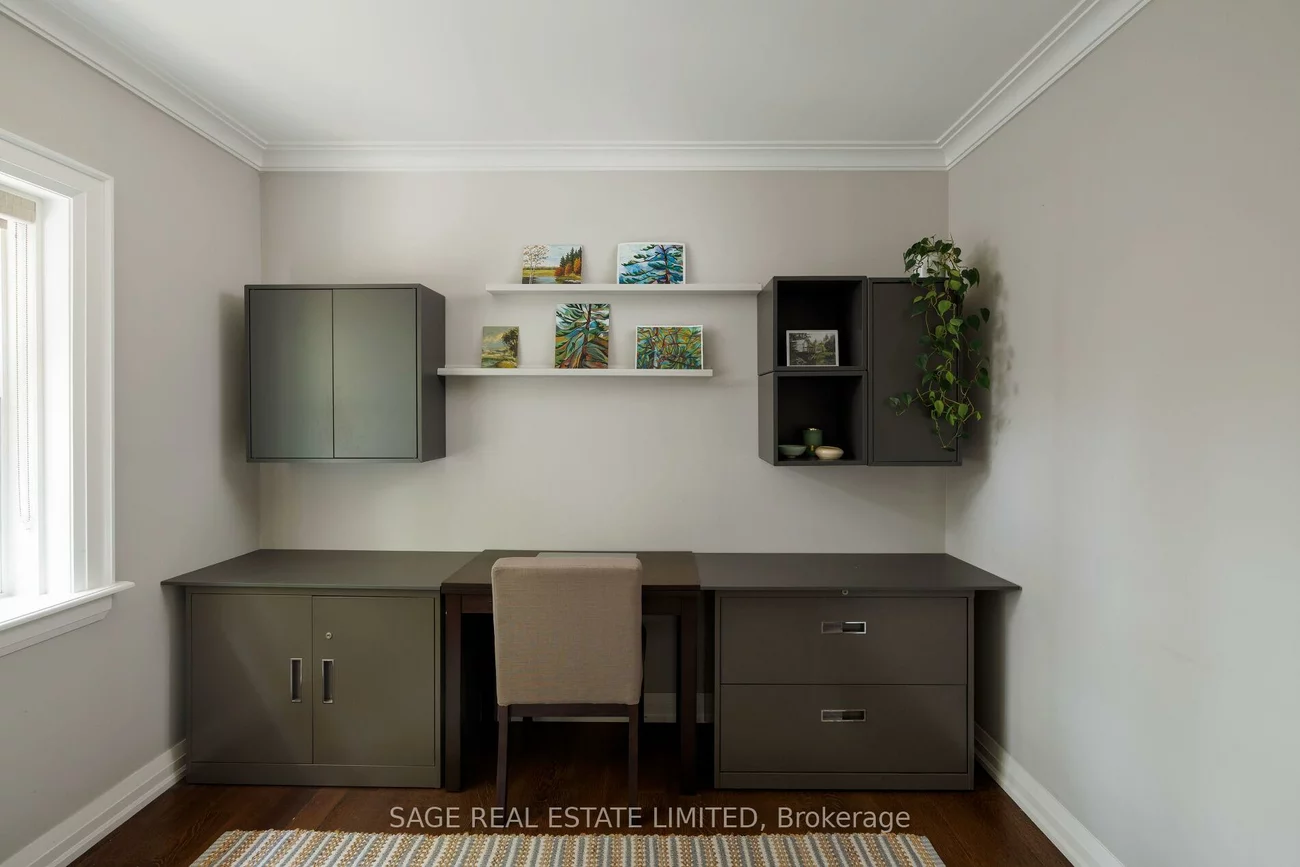 102, Humbervale, Stonegate-Queensway, Toronto