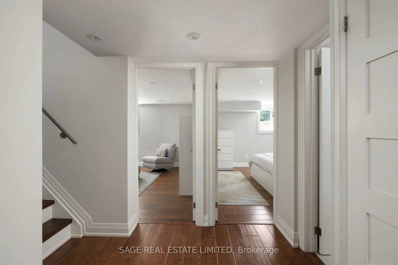 102, Humbervale, Stonegate-Queensway, Toronto
