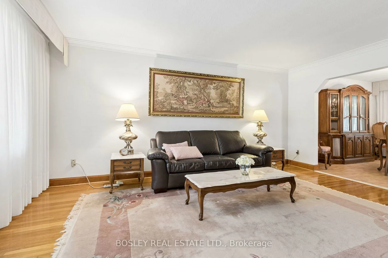 96, Macdonald, Weston, Toronto