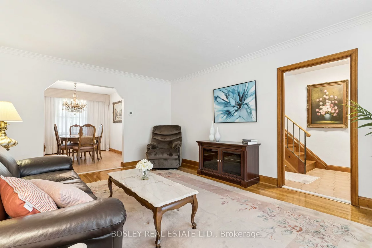 96, Macdonald, Weston, Toronto