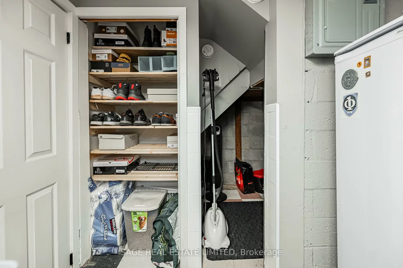 39A, Uxbridge, Weston-Pellam Park, Toronto